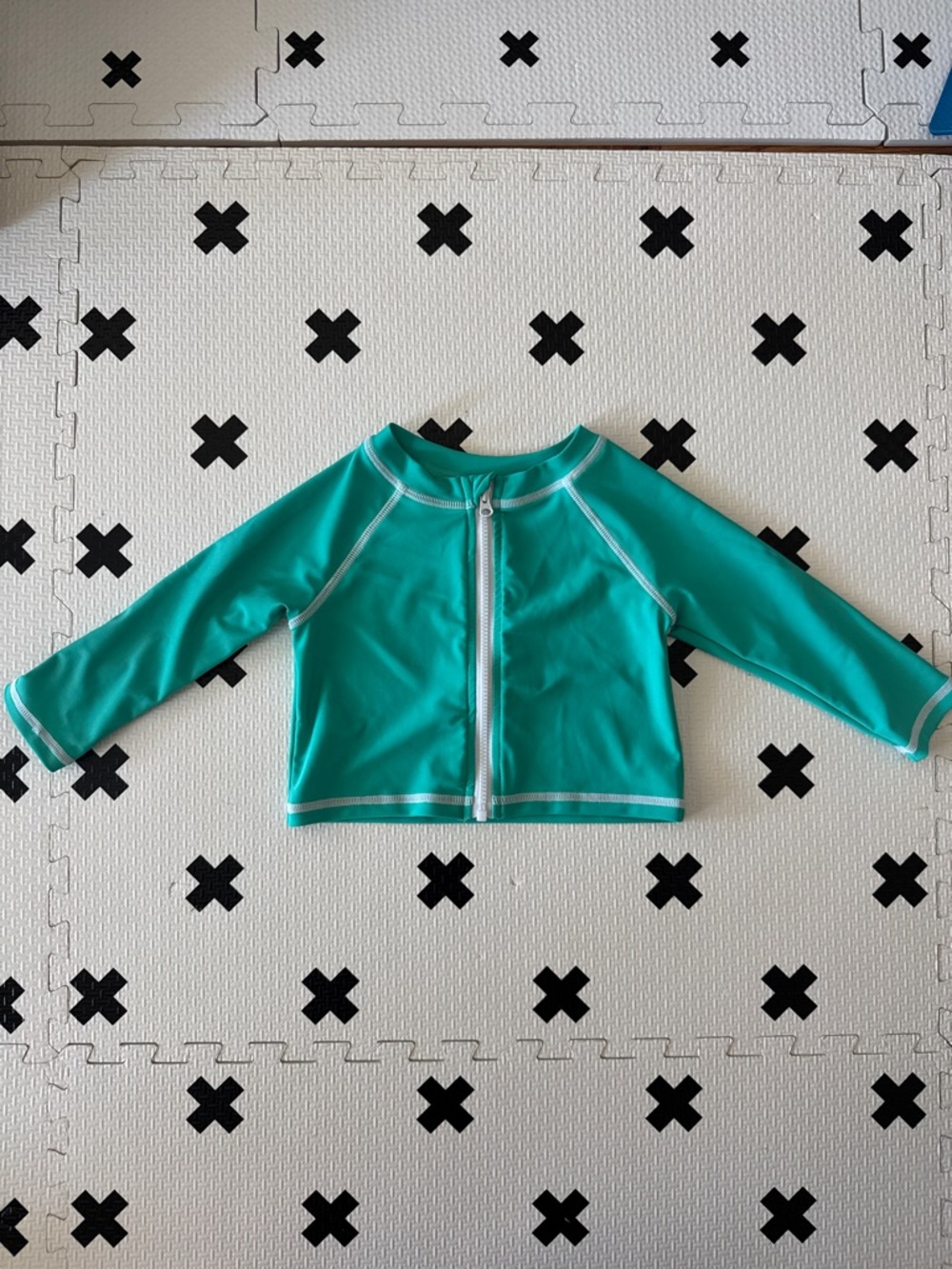 Tucker + Tate Kids Long Sleeve Zip-Up Rash Guard - Teal size 9m